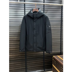 프라다 남자 패딩