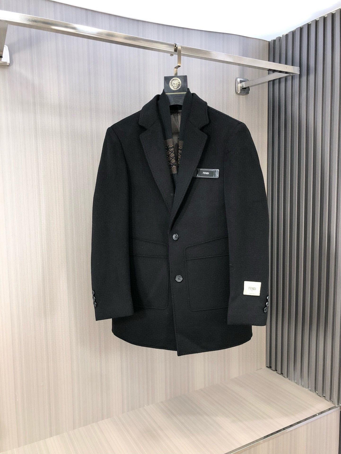 펜디 남자 패딩