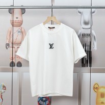 루이비통  남자 반팔티