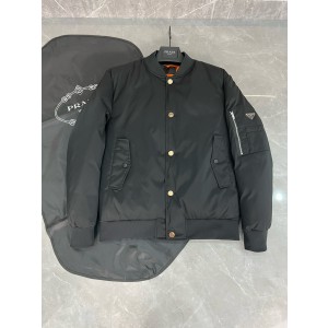 프라다 남녀공용 패딩