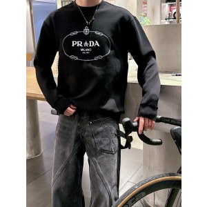 프라다 남자 맨투맨