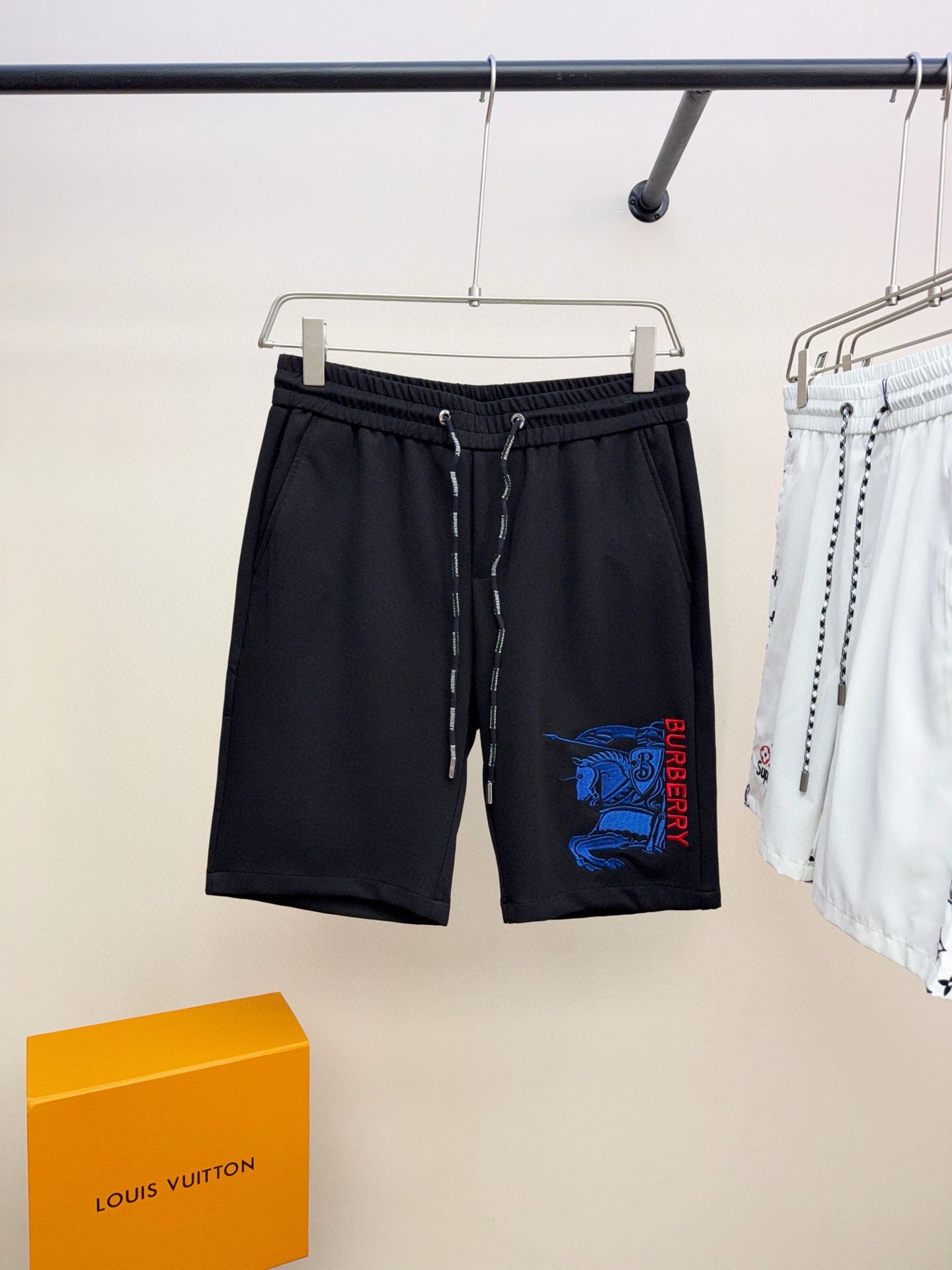 버버리 남자 반바지