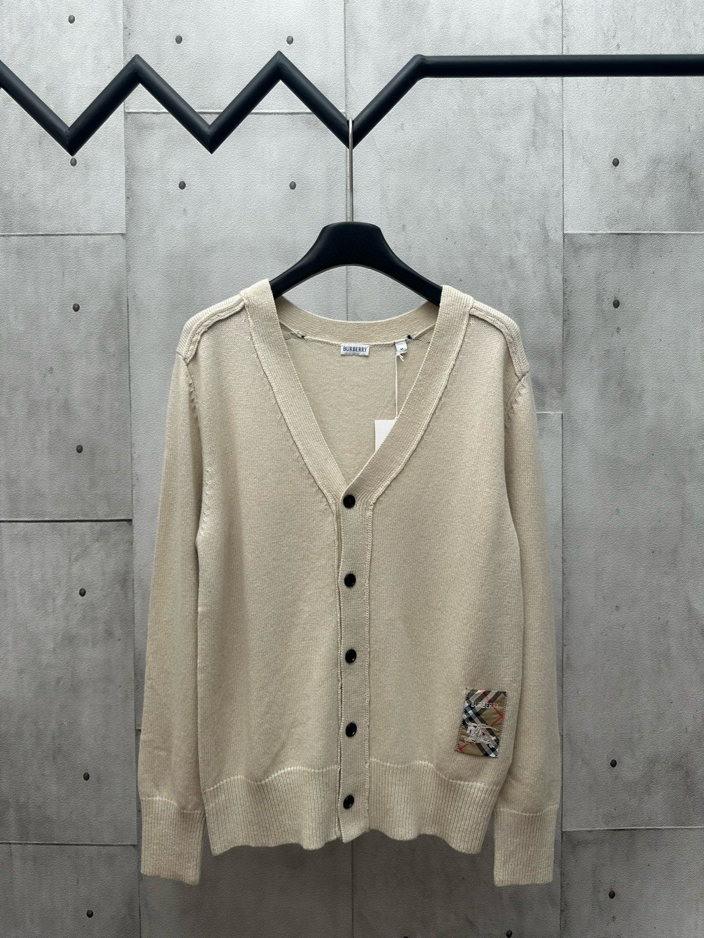버버리 남자 가디건