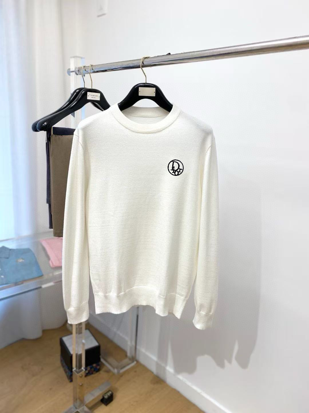 디올 2컬러 남자 니트