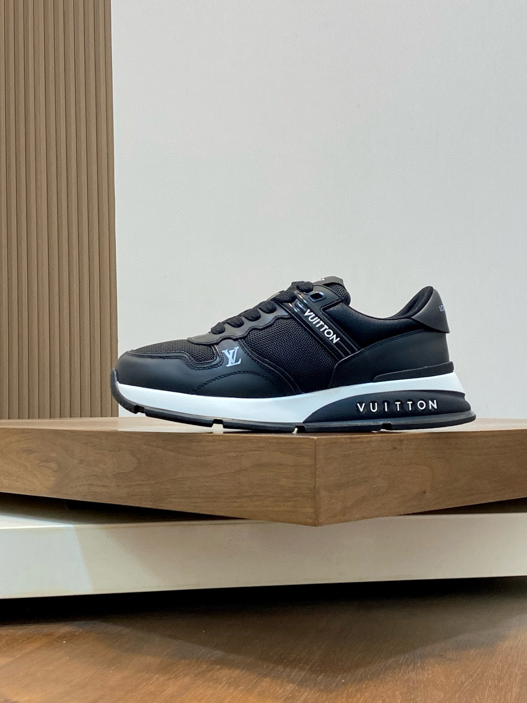 루이비통 트레이너 남자 신발 운동화 스니커즈