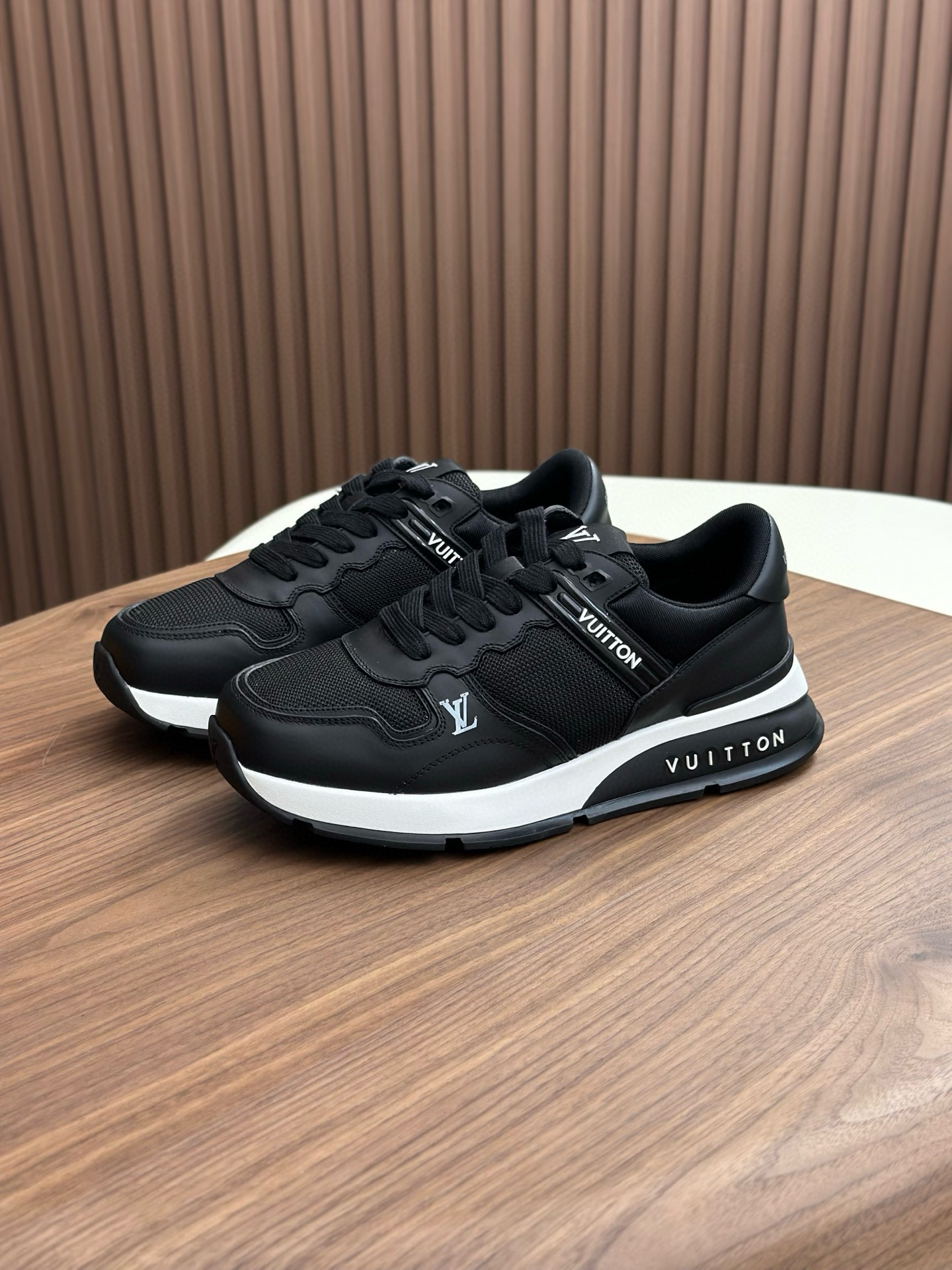 루이비통 남자 신발 운동화 스니커즈