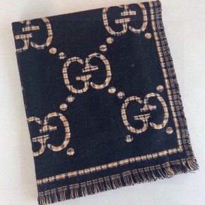 구찌 스카프