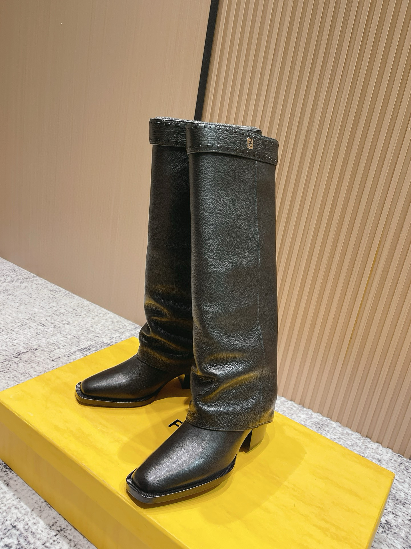 펜디 6CM 여자 부츠