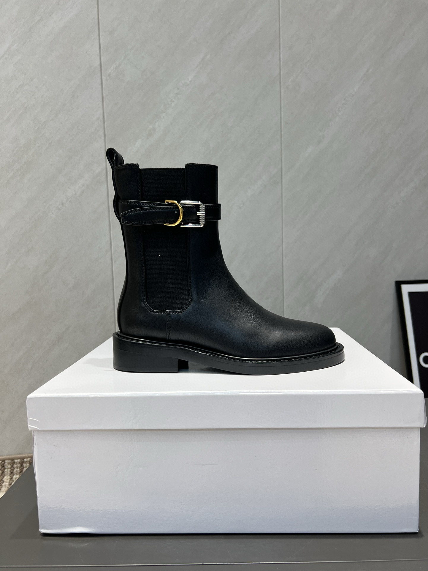 지방시 여자 부츠