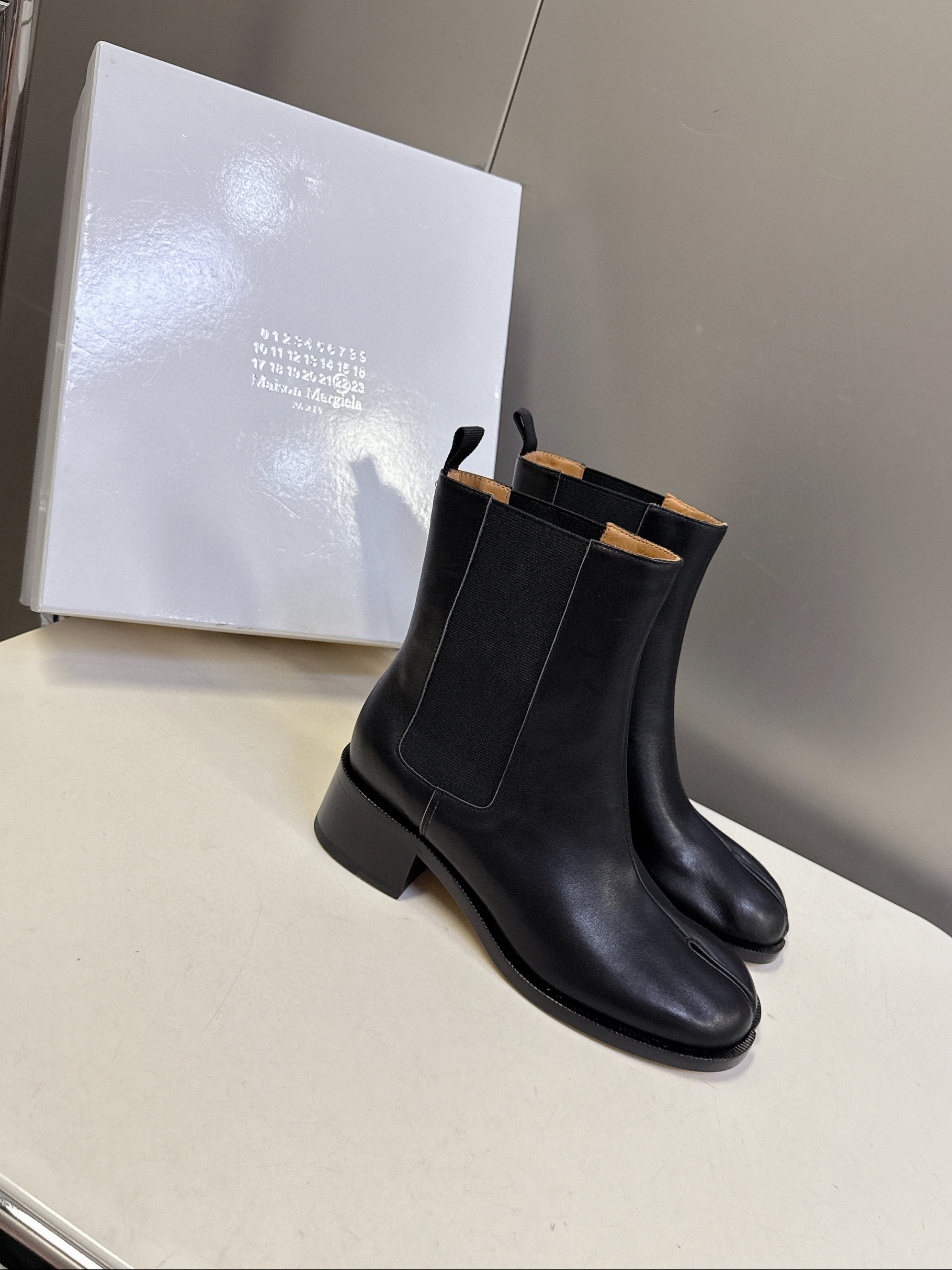 메종 마르지엘라 여자 부츠