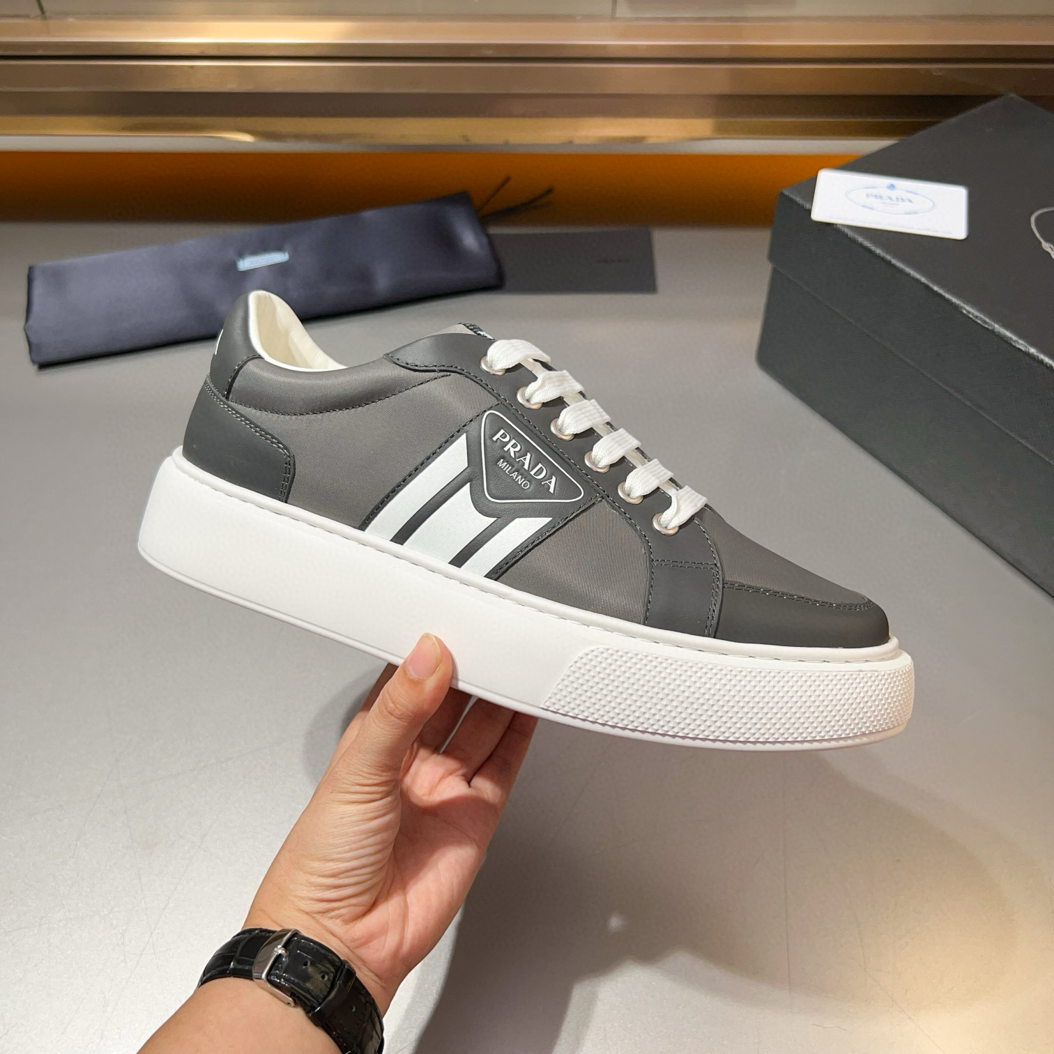 프라다 남자 스니커즈 신발 운동화
