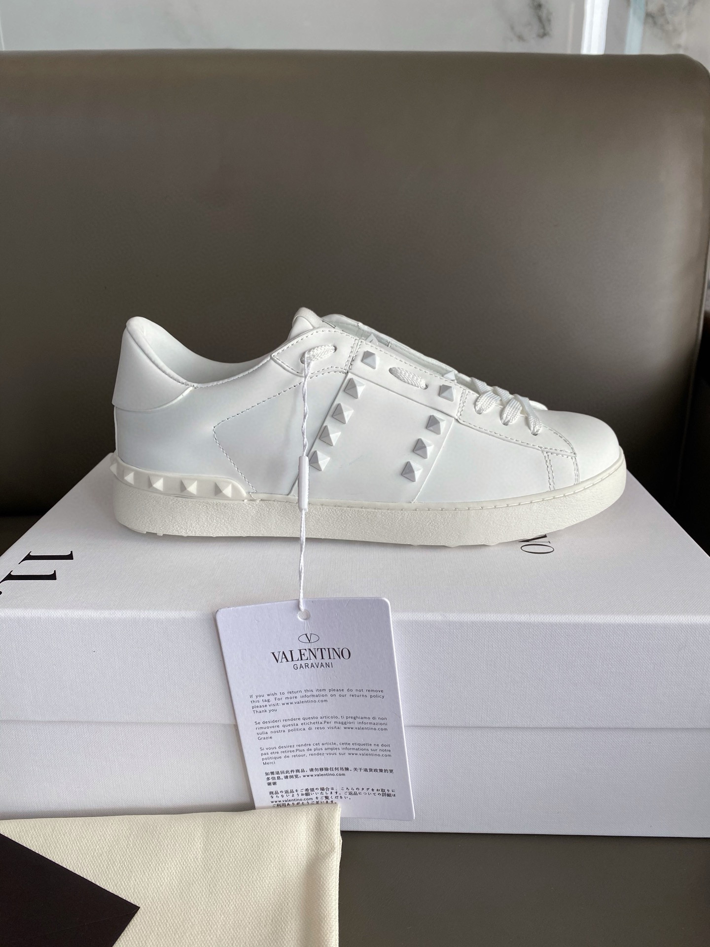 발렌티노 남녀공용 신발 운동화 스니커즈