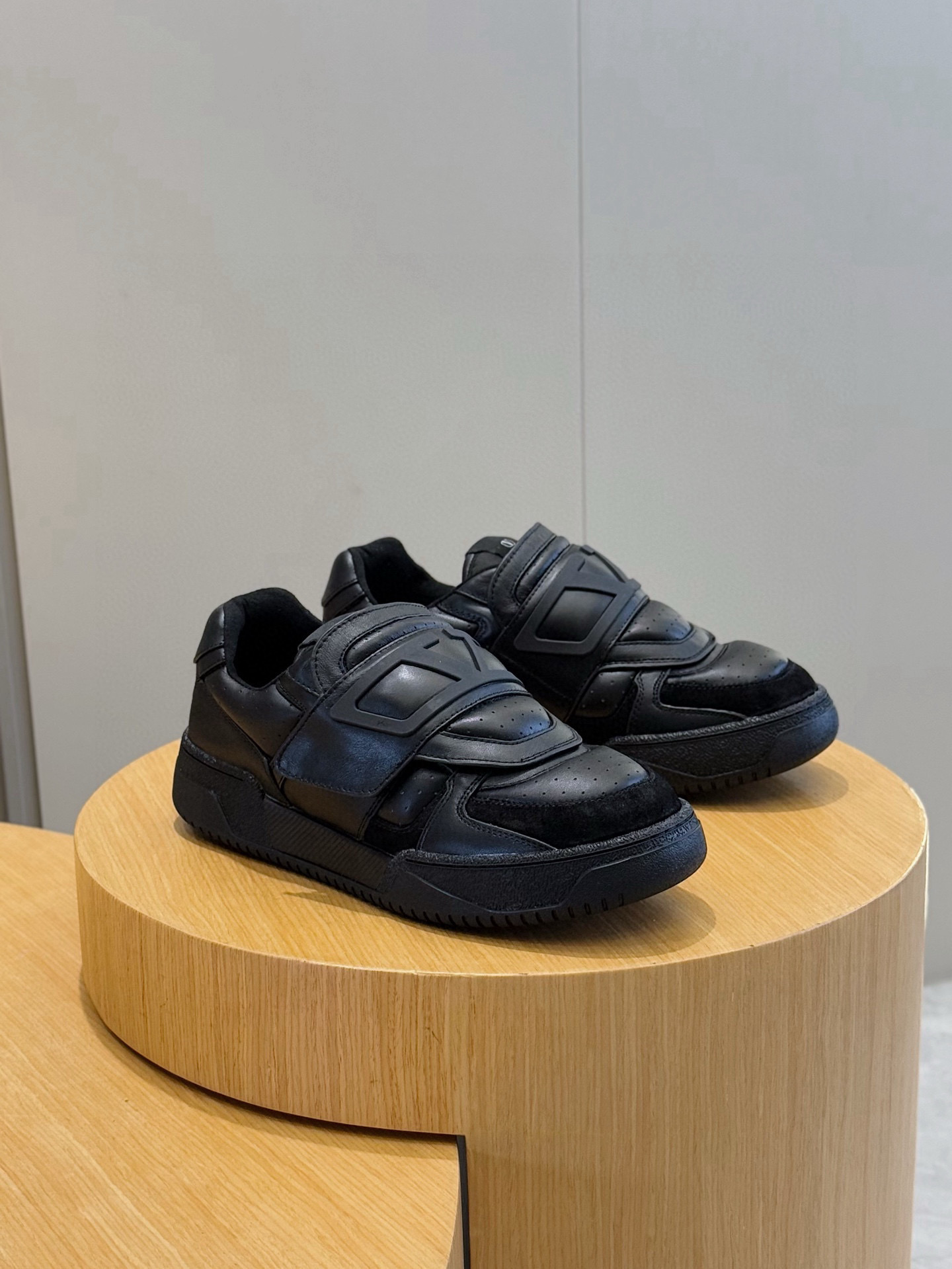 발렌티노 남녀공용 신발 운동화 스니커즈