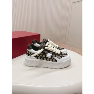 발렌티노 남녀공용 신발 운동화 스니커즈