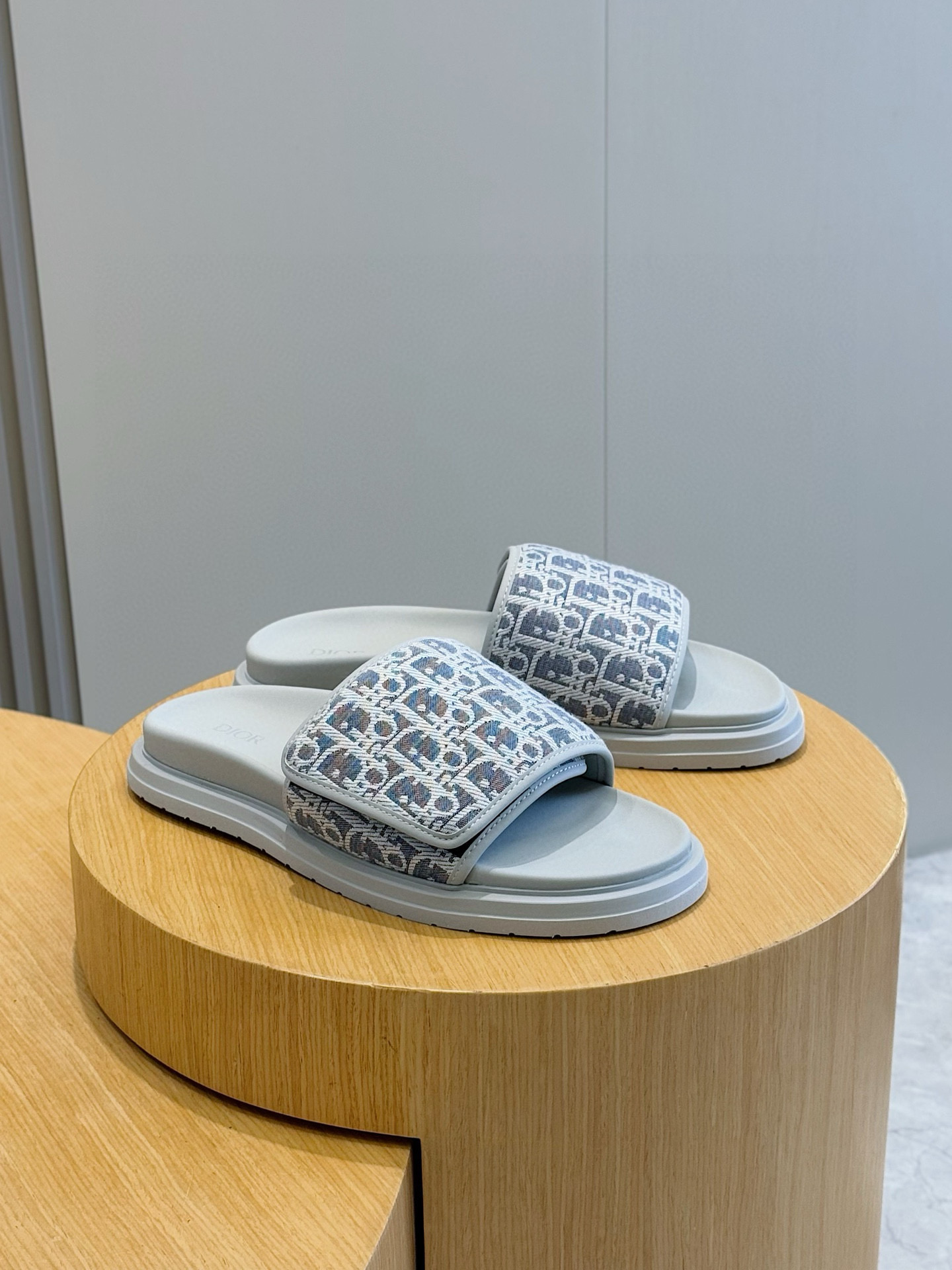 디올 남자 슬리퍼