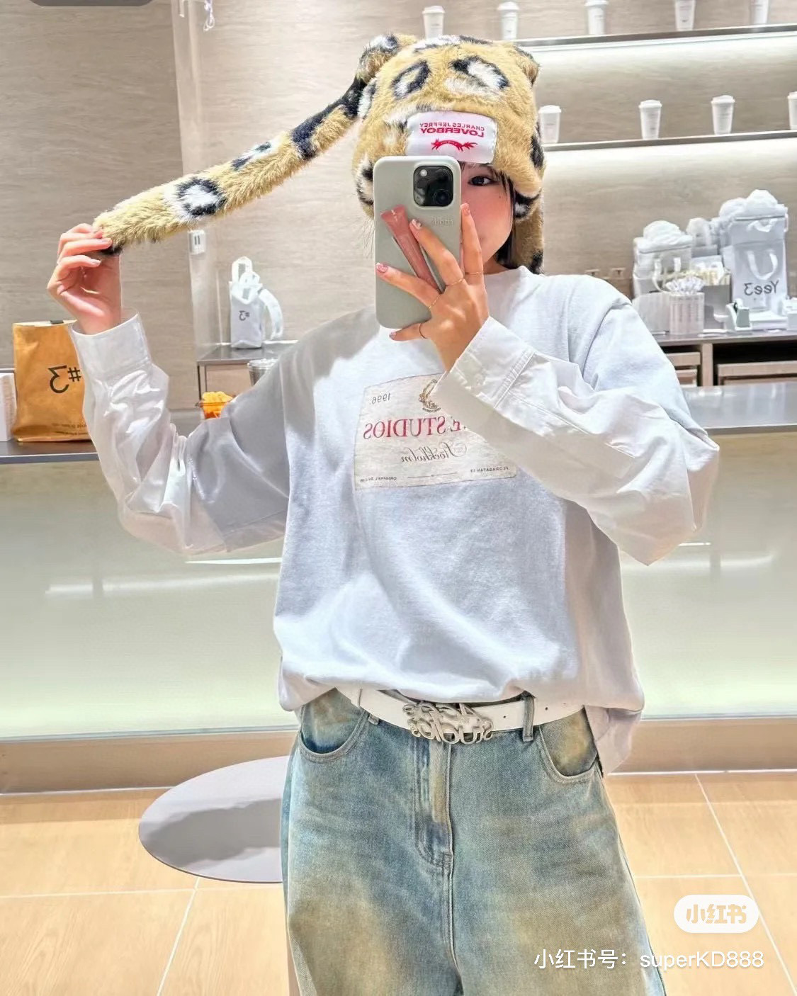 디올 2컬러 여자 후드티 맨투맨