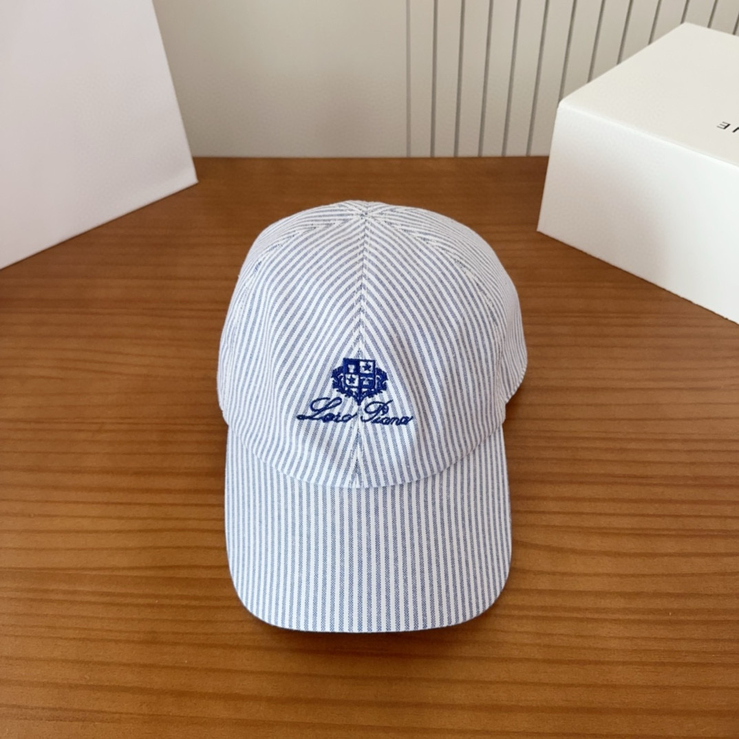 로로피아나 모자